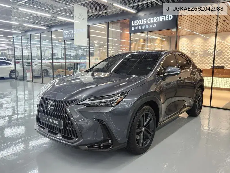 Lexus NX 2024 года выпуска
