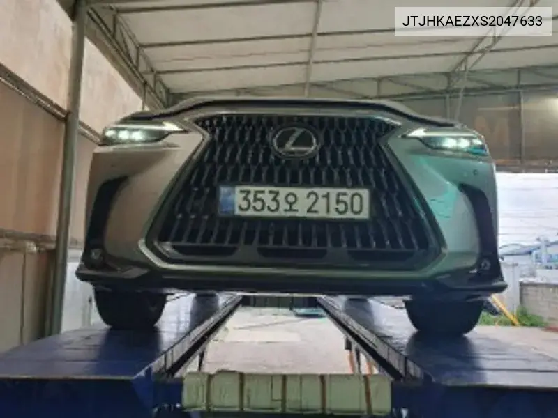 Lexus NX 2024 года выпуска