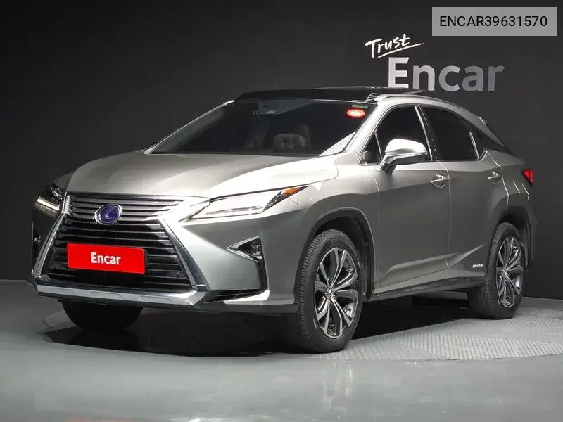 Lexus RX 2018 года выпуска