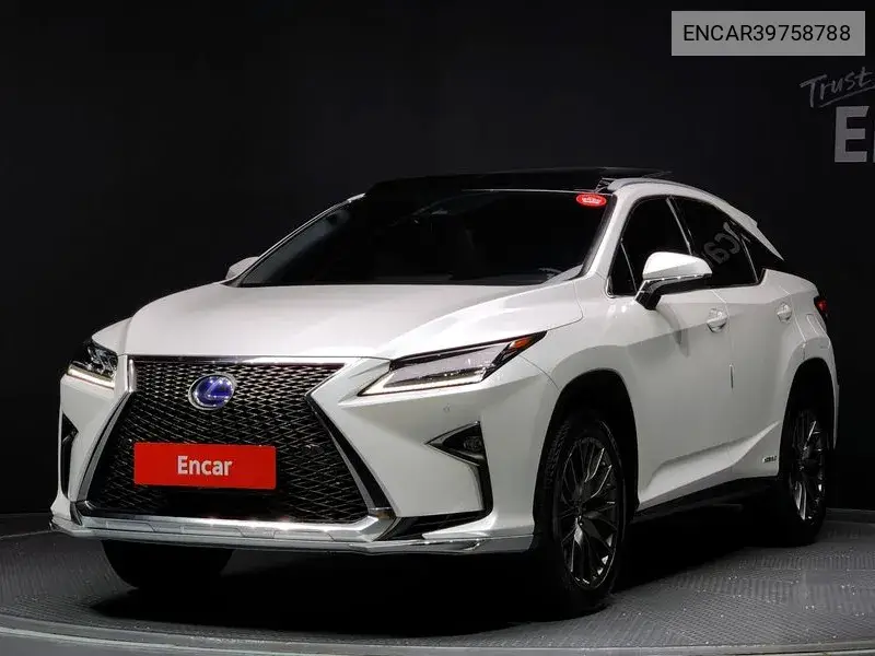 Lexus RX 2018 года выпуска