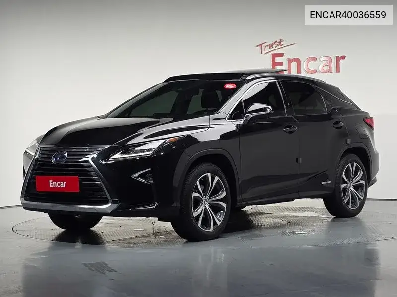 Lexus RX 2018 года выпуска