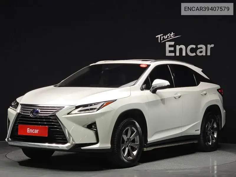 Lexus RX 2019 года выпуска