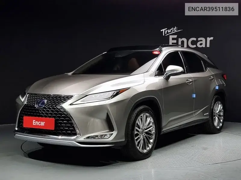 Lexus RX 2020 года выпуска
