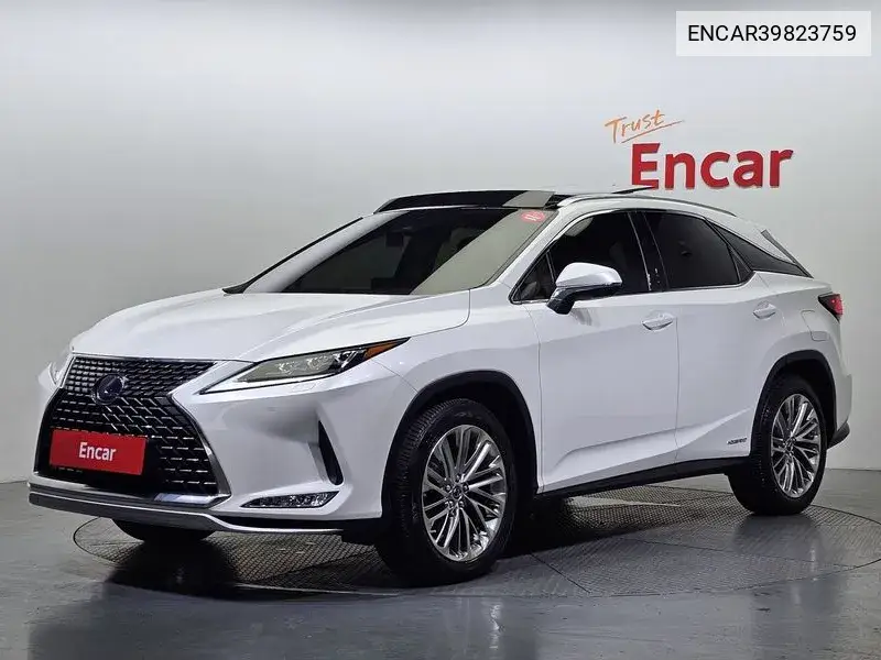 Lexus RX 2021 года выпуска