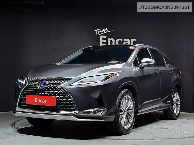 Lexus RX 2022 года выпуска