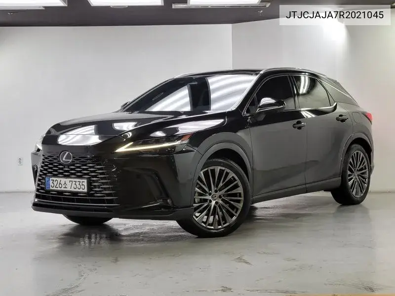 Lexus RX 2023 года выпуска