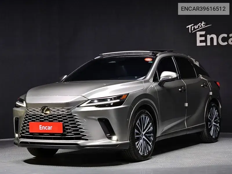 Lexus RX 2024 года выпуска