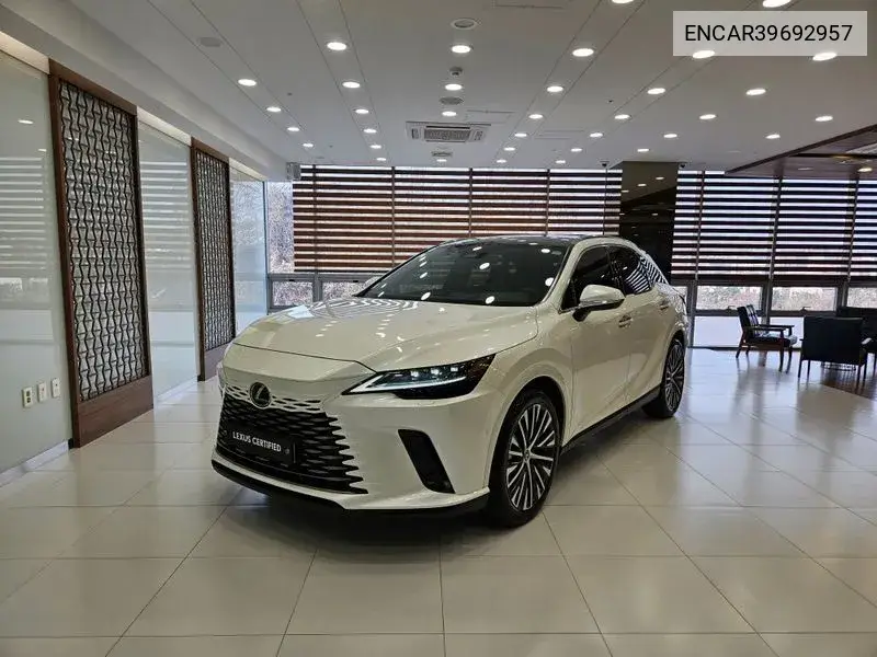 Lexus RX 2024 года выпуска