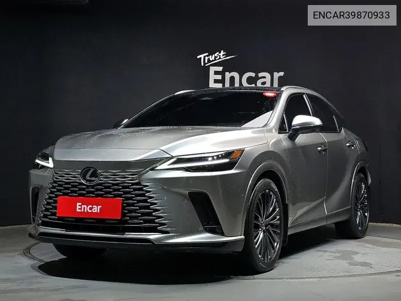 Lexus RX 2024 года выпуска