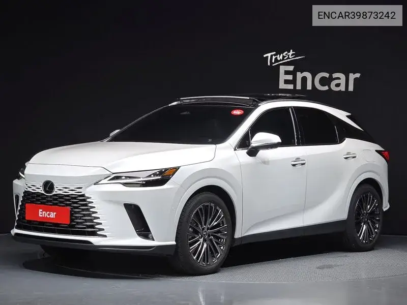Lexus RX 2024 года выпуска