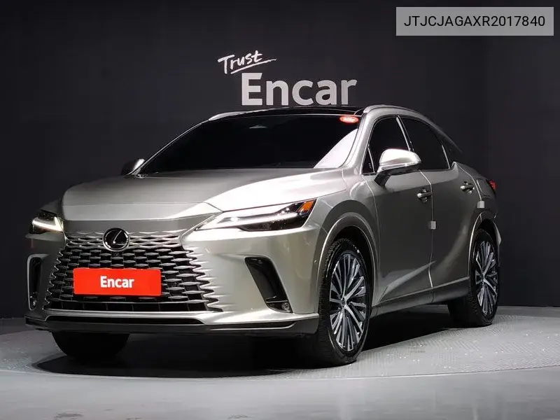 Lexus RX 2024 года выпуска