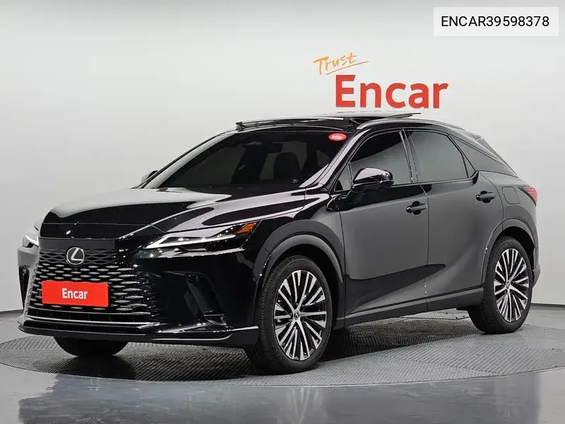 Lexus RX 2025 года выпуска