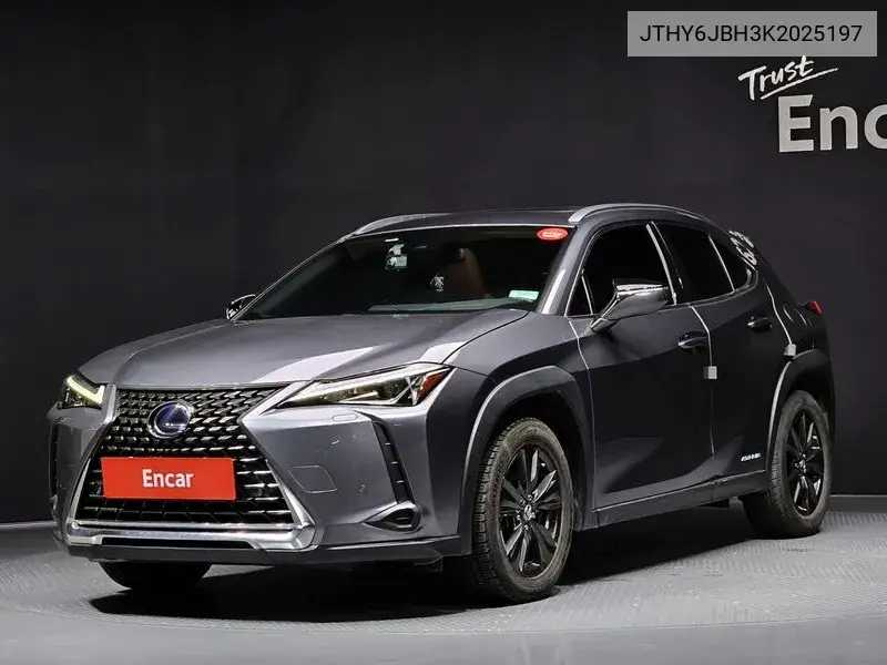 Lexus UX 2019 года выпуска