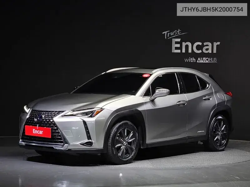 Lexus UX 2019 года выпуска