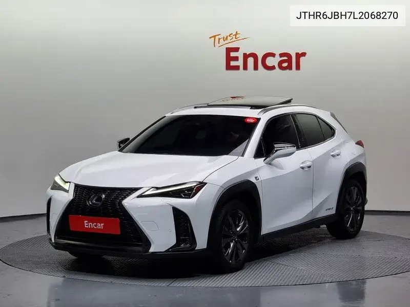 Lexus UX 2020 года выпуска