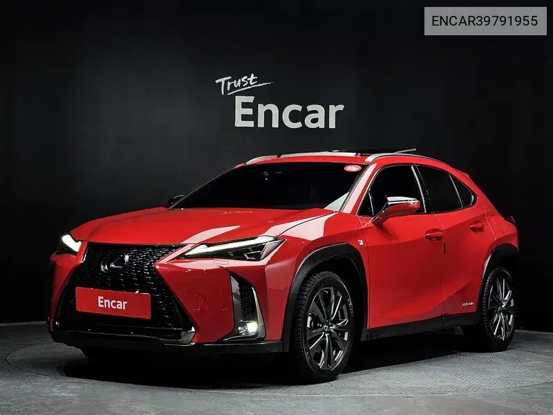 Lexus UX 2020 года выпуска