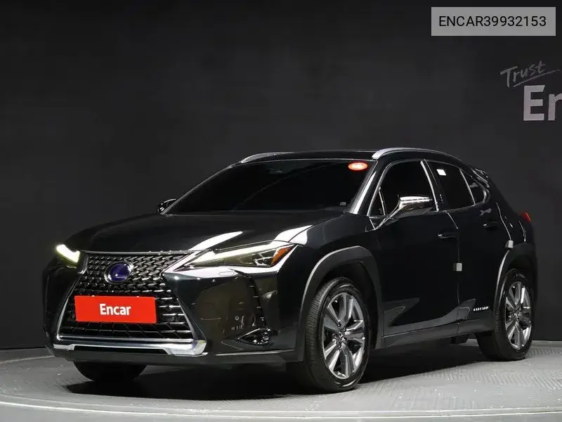 Lexus UX 2022 года выпуска