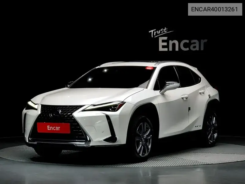 Lexus UX 2022 года выпуска