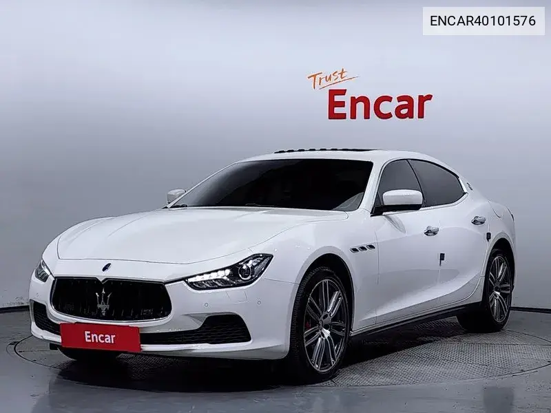 Maserati Ghibli 2015 года выпуска