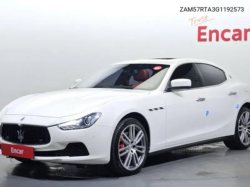 Maserati Ghibli 2016 года выпуска