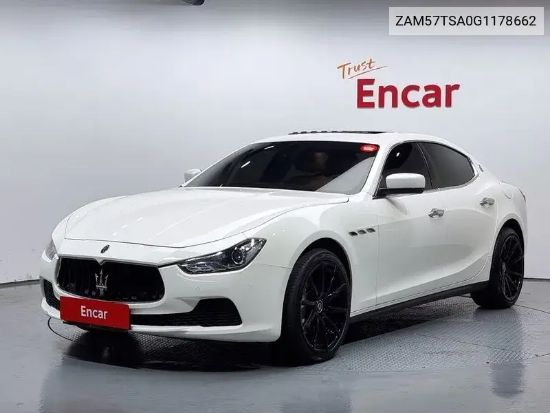 Maserati Ghibli 2016 года выпуска