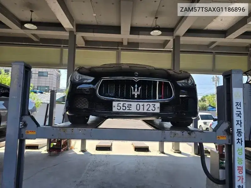 Maserati Ghibli 2016 года выпуска