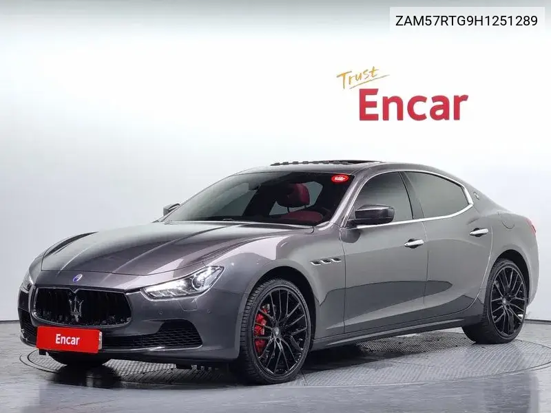 Maserati Ghibli 2017 года выпуска