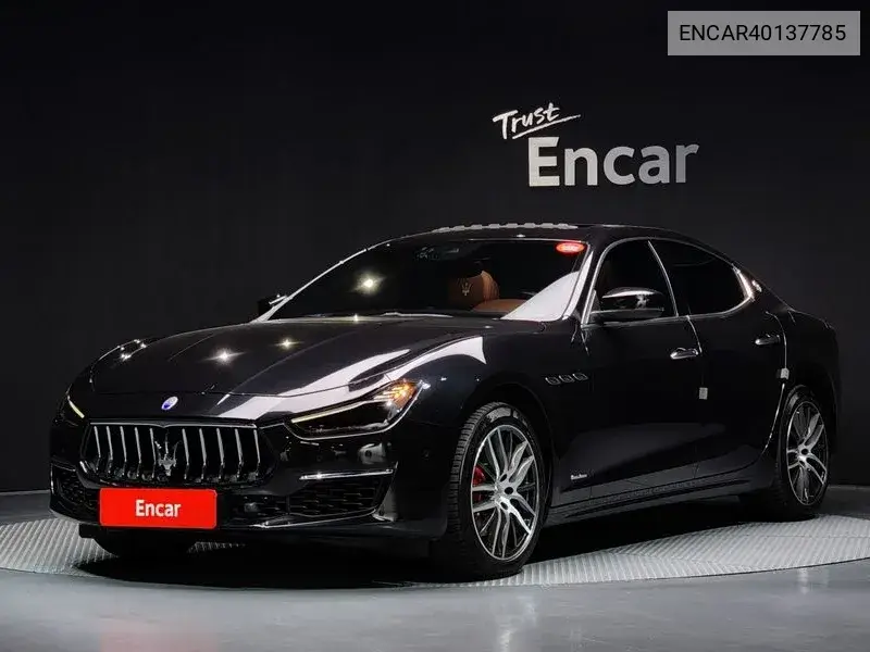 Maserati Ghibli 2017 года выпуска