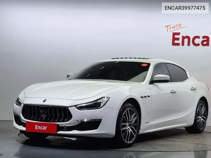 Maserati Ghibli 2020 года выпуска
