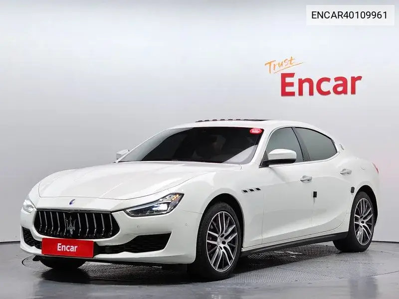 Maserati Ghibli 2020 года выпуска