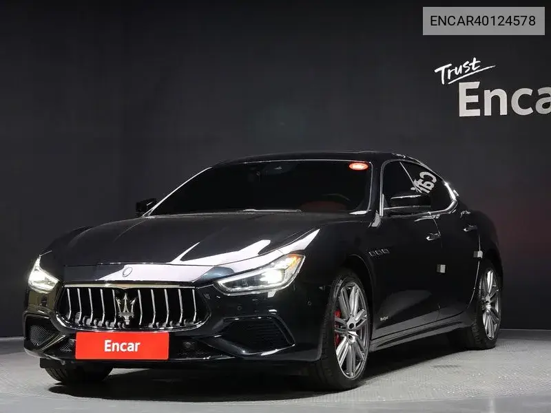 Maserati Ghibli 2020 года выпуска