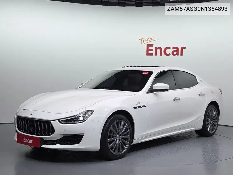 Maserati Ghibli 2022 года выпуска