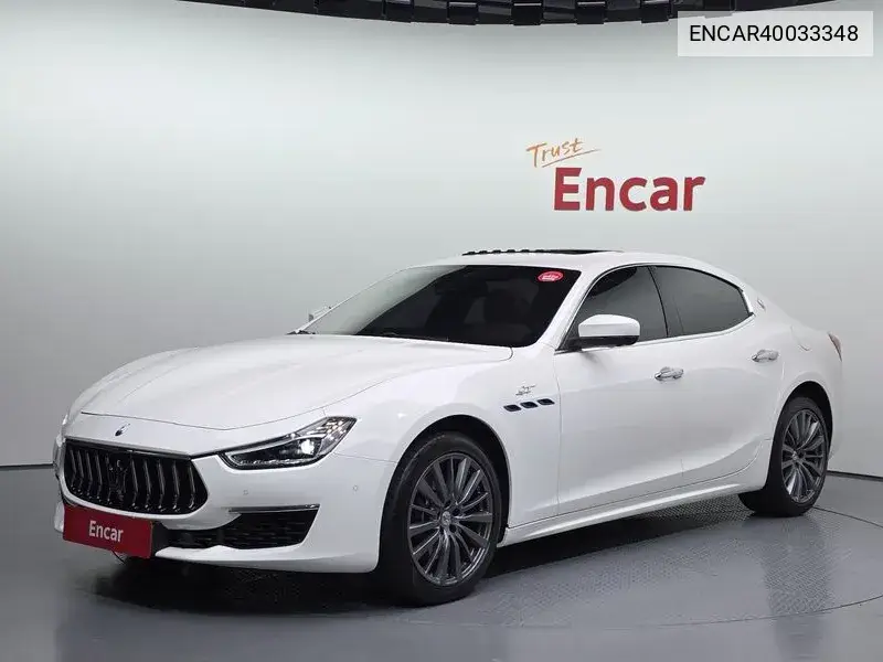 Maserati Ghibli 2022 года выпуска