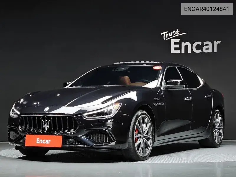 Maserati Ghibli 2022 года выпуска