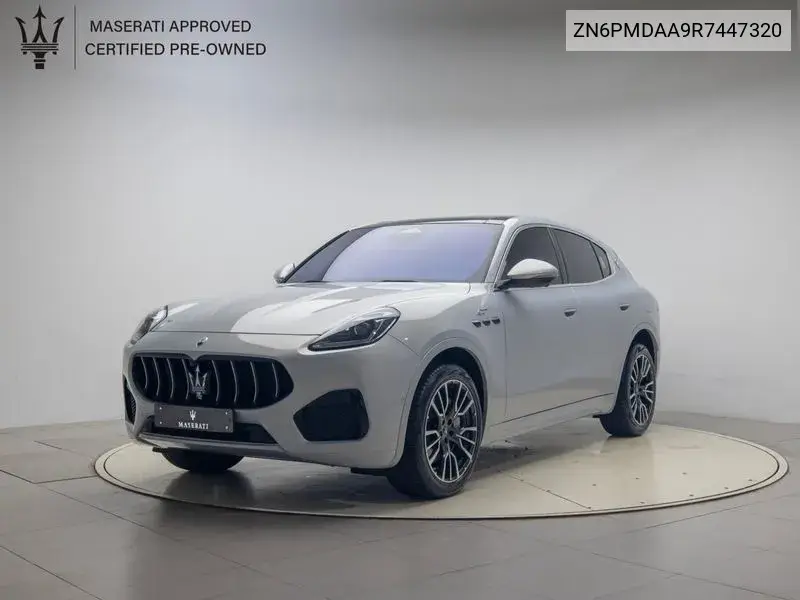 Maserati Grecale 2024 года выпуска