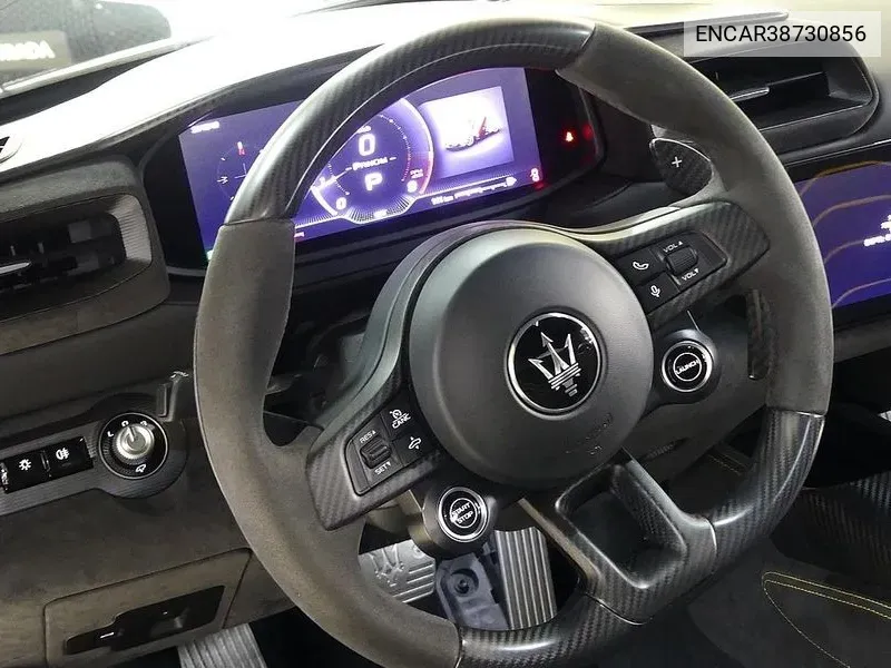 Maserati MC20 2022 года выпуска