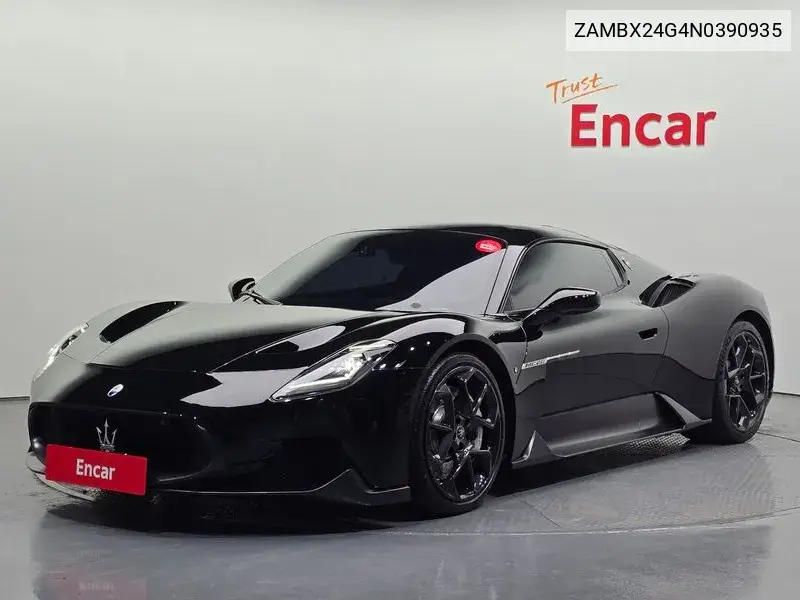 Maserati MC20 2022 года выпуска