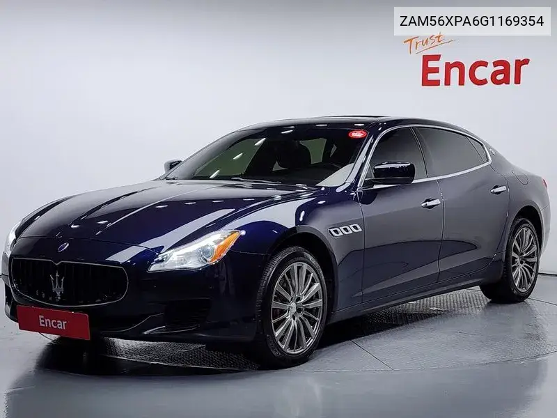 Maserati Quattroporte 2015 года выпуска