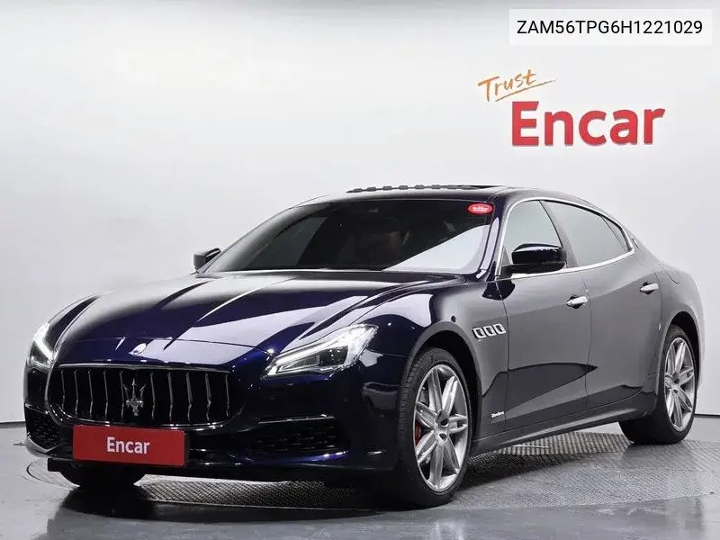 Maserati Quattroporte 2017 года выпуска