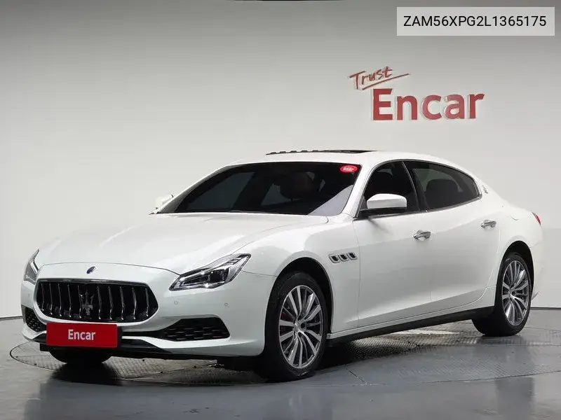 Maserati Quattroporte 2020 года выпуска