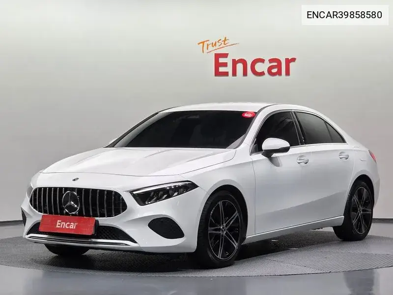 Mercedes-Benz A-klasse 2023 года выпуска