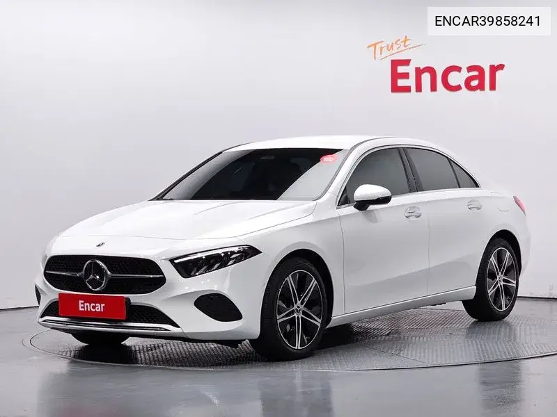 Mercedes-Benz A-klasse 2024 года выпуска