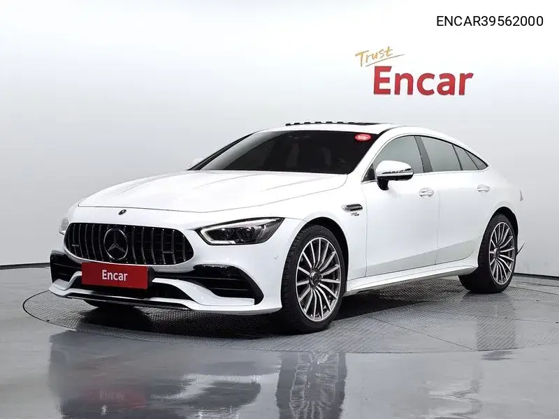 Mercedes-Benz AMG GT 2021 года выпуска