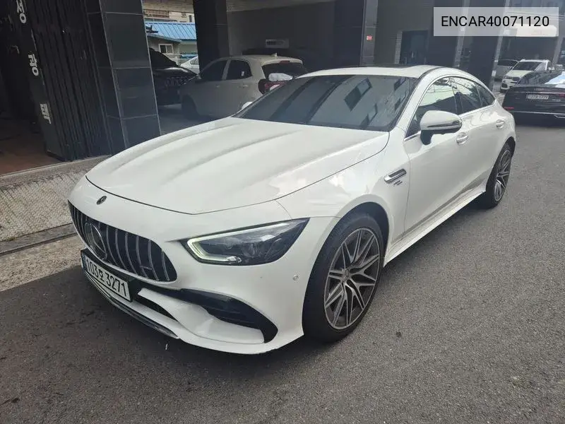 Mercedes-Benz AMG GT 2022 года выпуска