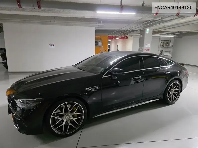 Mercedes-Benz AMG GT 2022 года выпуска