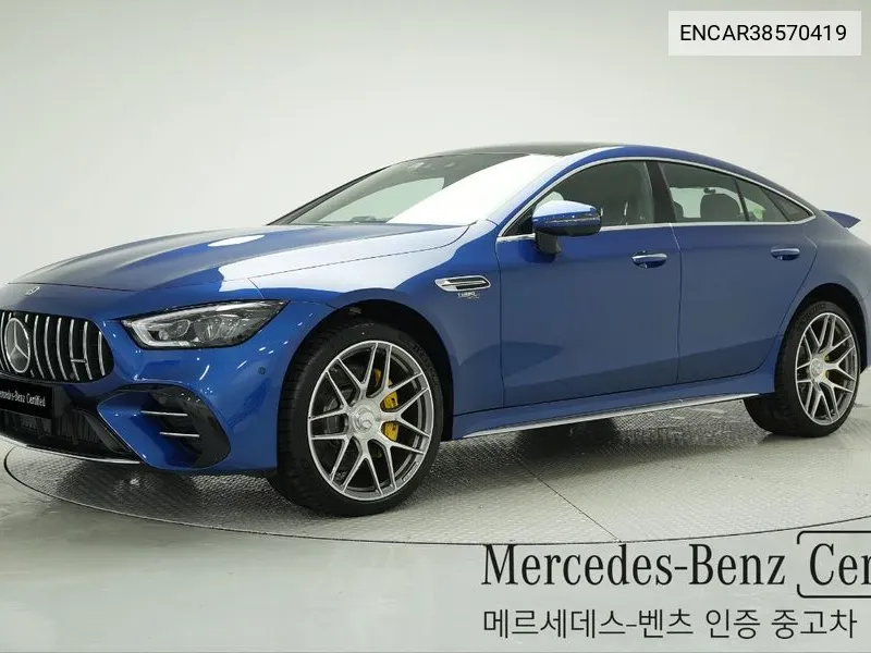 Mercedes-Benz AMG GT 2023 года выпуска