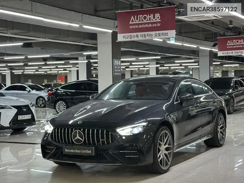 Mercedes-Benz AMG GT 2023 года выпуска