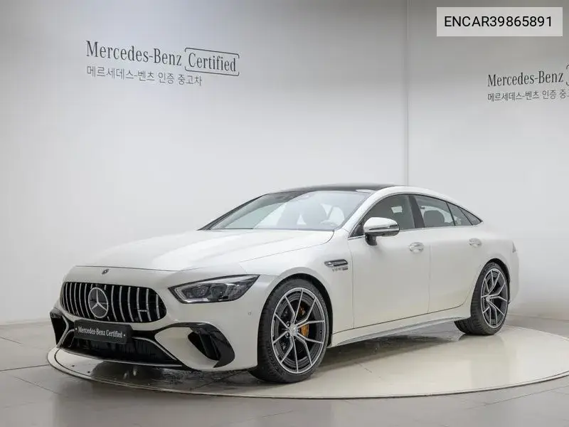 Mercedes-Benz AMG GT 2023 года выпуска