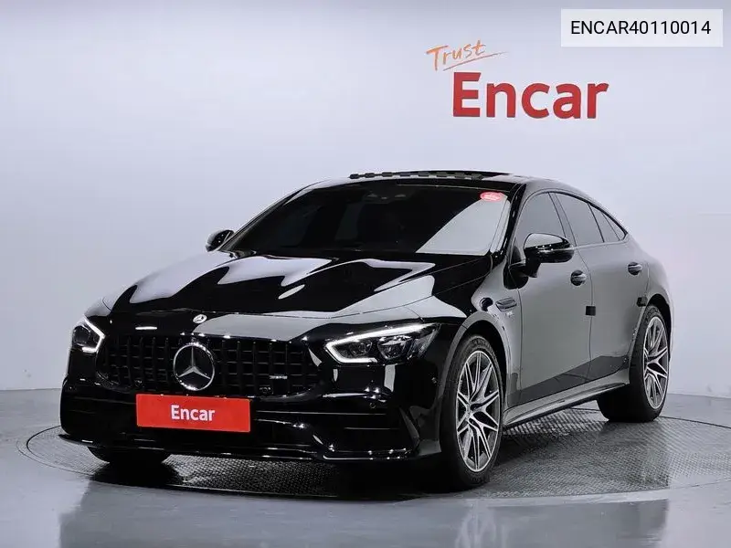 Mercedes-Benz AMG GT 2023 года выпуска