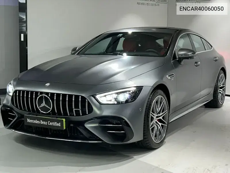 Mercedes-Benz AMG GT 2024 года выпуска